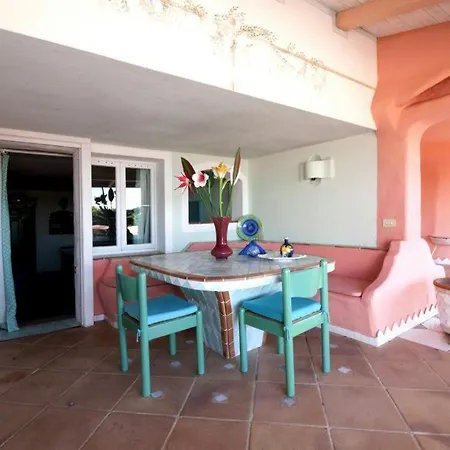 アパート Residence Baja Sardinia *