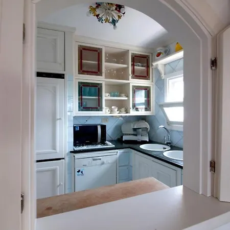 Residence Baja Sardinia アパート バージャ・サルディニア