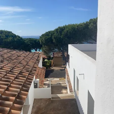 Residence Baja Sardinia * バージャ・サルディニア