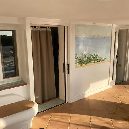 アパート Residence Baja Sardinia *