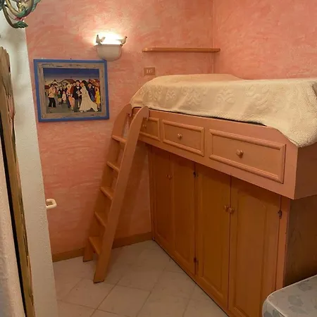 Residence Baja Sardinia アパート *